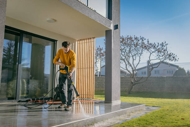 Best Animal Enclosure Cleaning  in Bacliff, TX